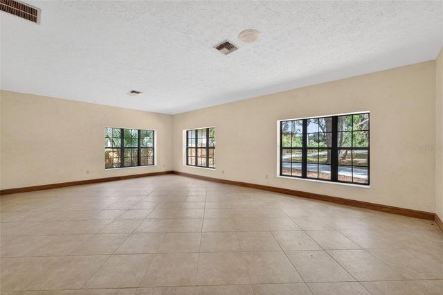 902 RIVER RAPIDS AVENUE, Brandon, FL 33511