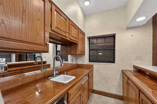 902 RIVER RAPIDS AVENUE, Brandon, FL 33511