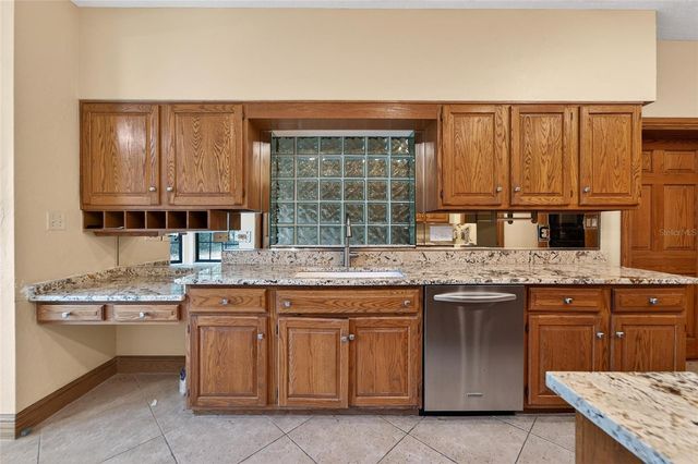 902 RIVER RAPIDS AVENUE, Brandon, FL 33511