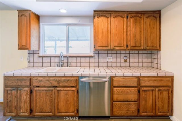 2726 Castle Rock, Diamond Bar, CA 91765