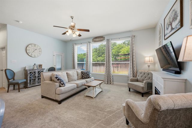 324 Hudson Court, Kennedale, TX 76060