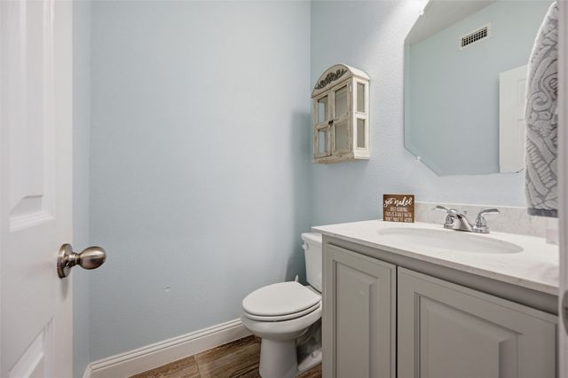 324 Hudson Court, Kennedale, TX 76060