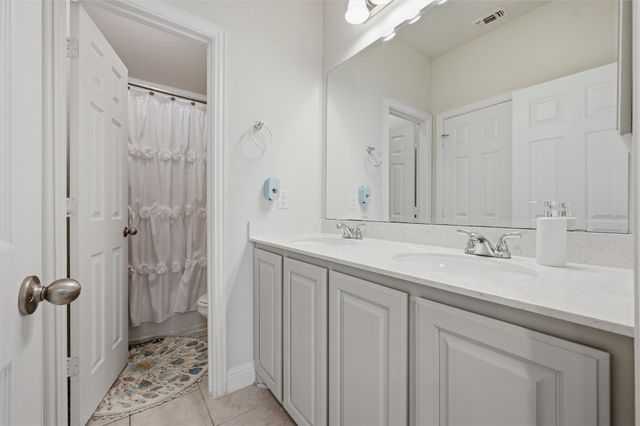 324 Hudson Court, Kennedale, TX 76060