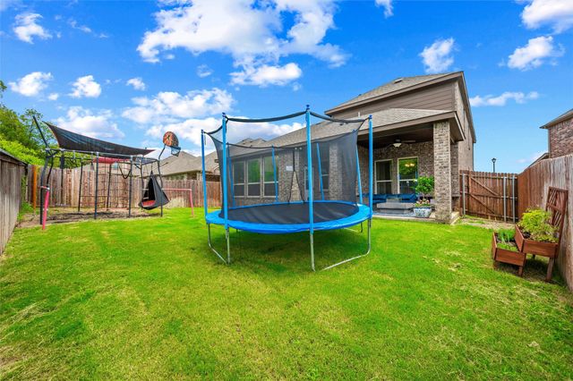 324 Hudson Court, Kennedale, TX 76060