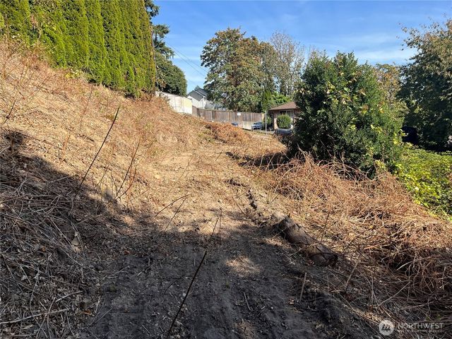 6800 S 133rd Street, Seattle, WA 98178