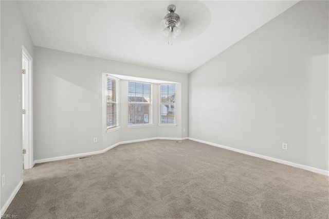 714 Sutherland DR, Chesapeake, VA 23320