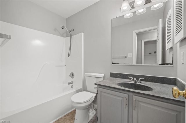 714 Sutherland DR, Chesapeake, VA 23320