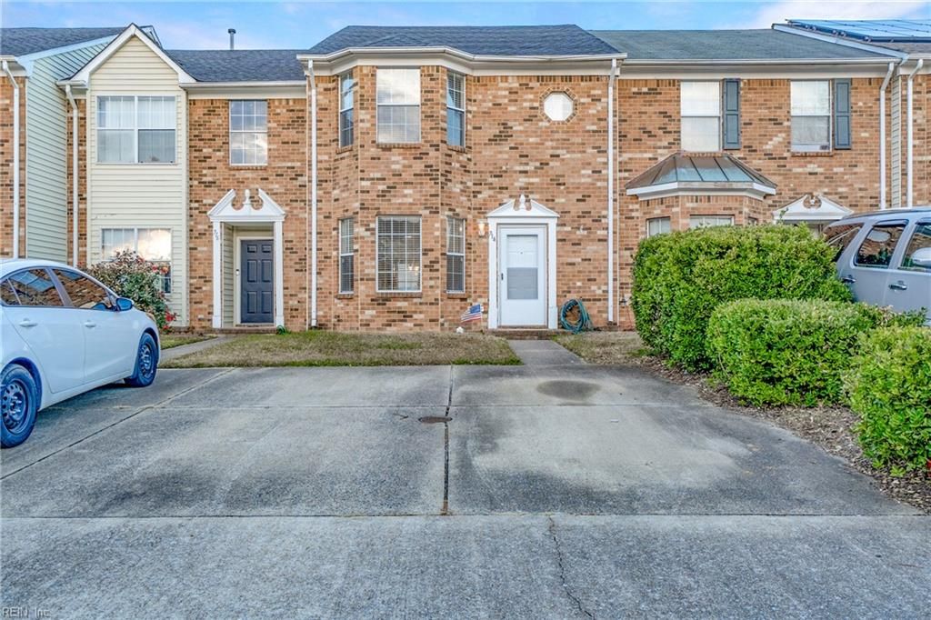 714 Sutherland DR, Chesapeake, VA 23320