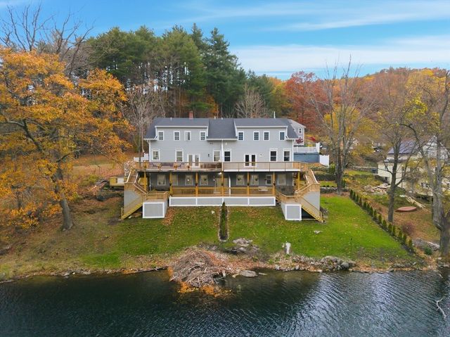 288 Grove St 288, Clinton, MA 01510