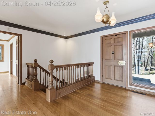 9990 Sashabaw Road, Independence Charter Township, MI 48348