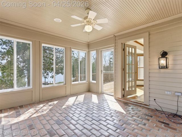 9990 Sashabaw Road, Independence Charter Township, MI 48348