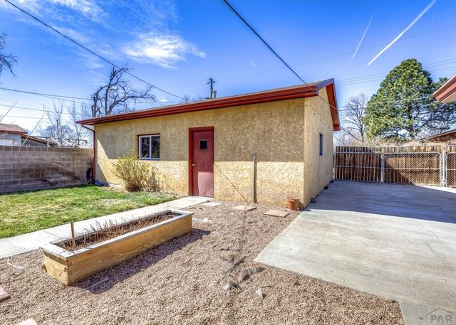 2605 Oakland Ave, Pueblo, CO 81004