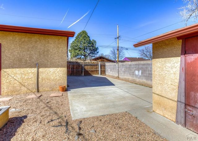 2605 Oakland Ave, Pueblo, CO 81004