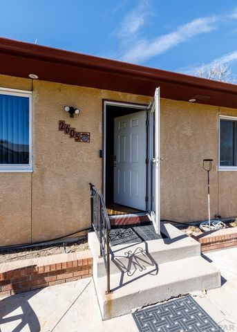 2605 Oakland Ave, Pueblo, CO 81004