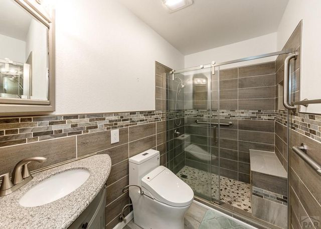 2605 Oakland Ave, Pueblo, CO 81004