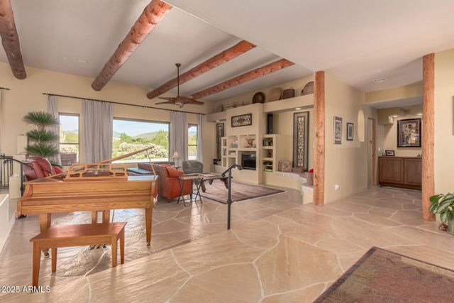 9225 E LAZYWOOD Place, Carefree, AZ 85377