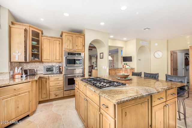 9225 E LAZYWOOD Place, Carefree, AZ 85377