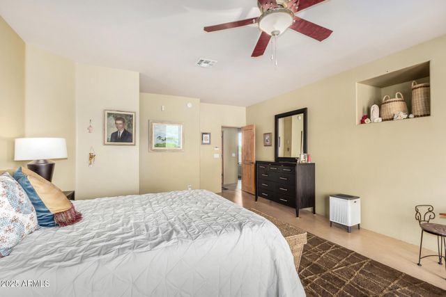 9225 E LAZYWOOD Place, Carefree, AZ 85377