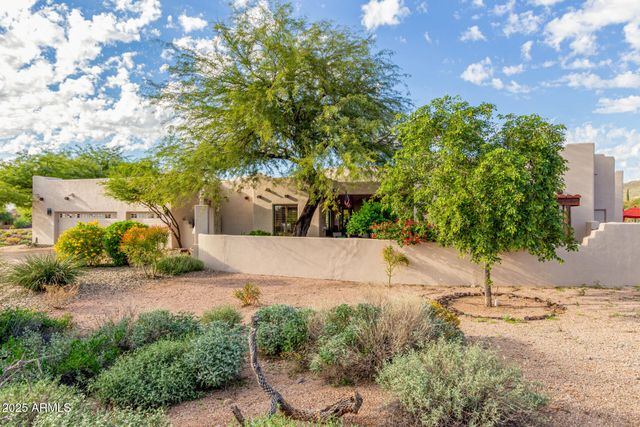 9225 E LAZYWOOD Place, Carefree, AZ 85377