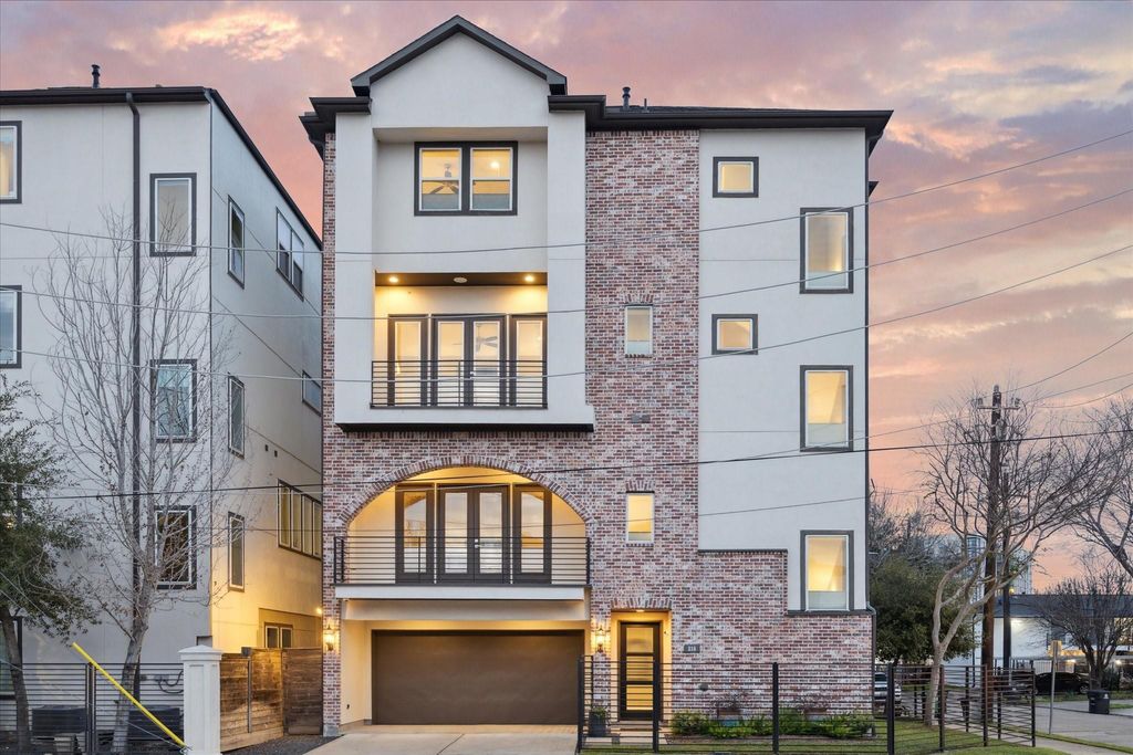 216 W Drew Street, Houston, TX 77006