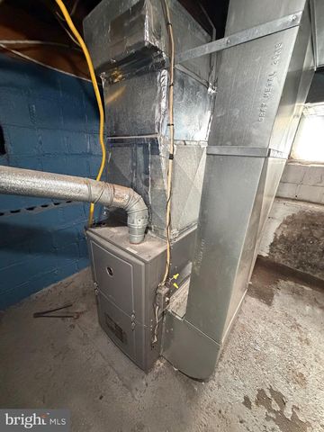 1639 HUDDLE AVE, Marcus Hook, PA 19061