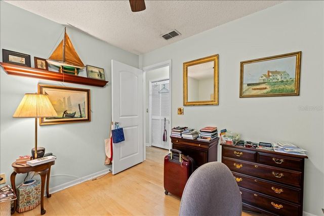 13014 VILLAGE CHASE CIRCLE, Tampa, FL 33618