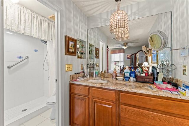 13014 VILLAGE CHASE CIRCLE, Tampa, FL 33618