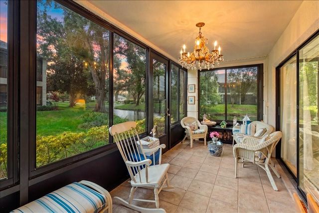 13014 VILLAGE CHASE CIRCLE, Tampa, FL 33618