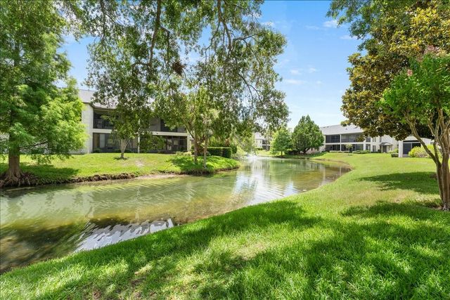 13014 VILLAGE CHASE CIRCLE, Tampa, FL 33618
