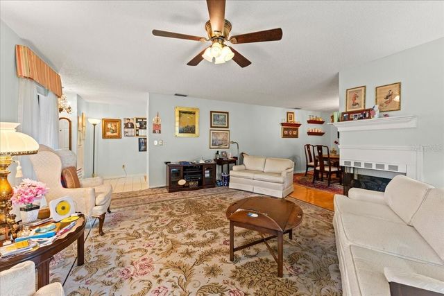 13014 VILLAGE CHASE CIRCLE, Tampa, FL 33618