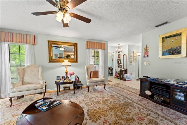 13014 VILLAGE CHASE CIRCLE, Tampa, FL 33618