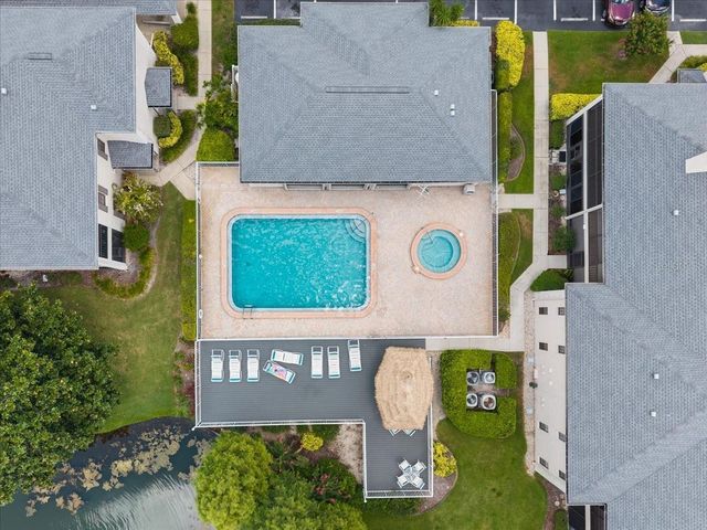 13014 VILLAGE CHASE CIRCLE, Tampa, FL 33618