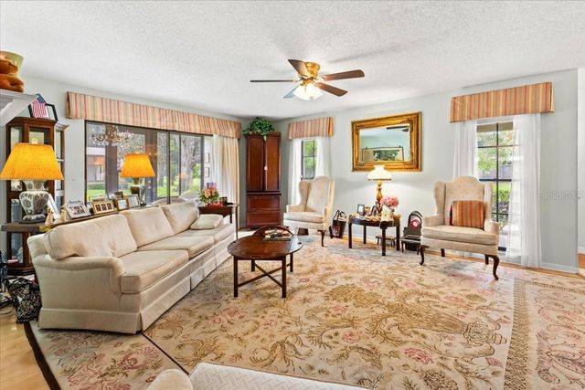 13014 VILLAGE CHASE CIRCLE, Tampa, FL 33618