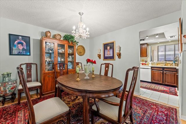 13014 VILLAGE CHASE CIRCLE, Tampa, FL 33618