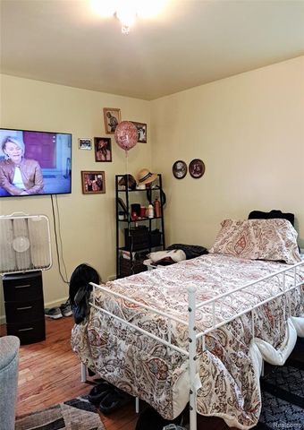 9555 Decatur Street, Detroit, MI 48227