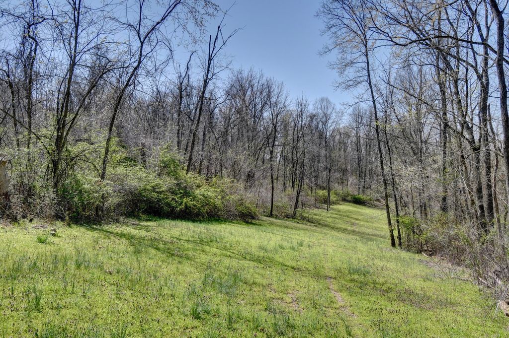 0 Dutch School Road, Dresden, OH 43821