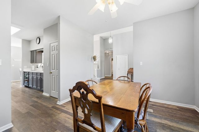 487 Kelly Avenue, Yorkville, IL 60560