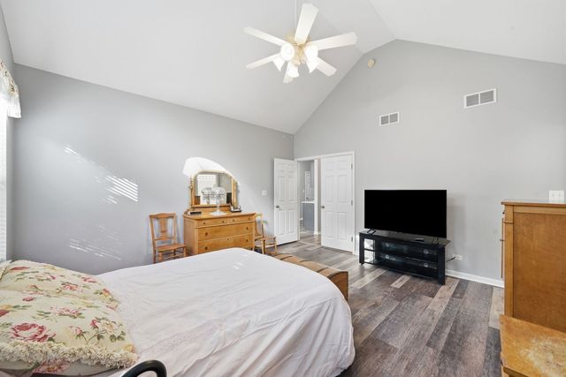 487 Kelly Avenue, Yorkville, IL 60560