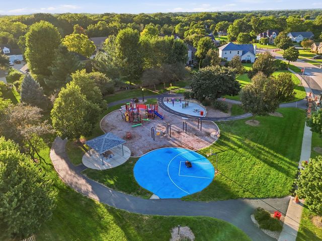 487 Kelly Avenue, Yorkville, IL 60560
