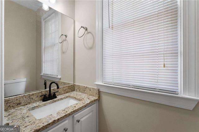 1811 Lake Cove Drive SW, Atlanta, GA 30331