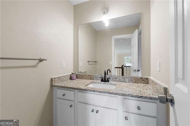 1811 Lake Cove Drive SW, Atlanta, GA 30331