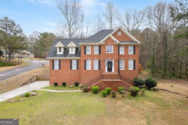 1811 Lake Cove Drive SW, Atlanta, GA 30331