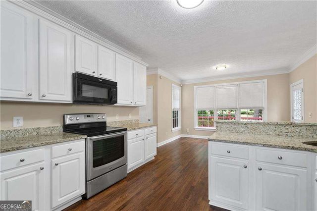 1811 Lake Cove Drive SW, Atlanta, GA 30331