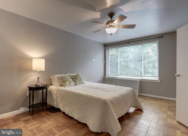 4100 W St NW Apt 416, Washington, DC 20007