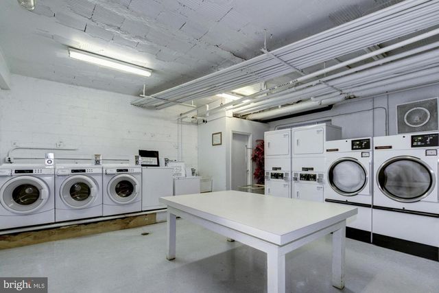 4100 W St NW Apt 416, Washington, DC 20007