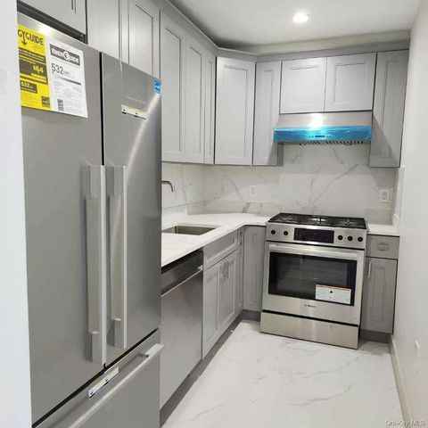 4162 Bowne Street 14E, Flushing, NY 11355