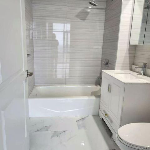 4162 Bowne Street 14E, Flushing, NY 11355
