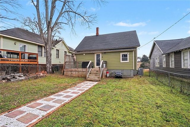 7 Cotton Avenue, Porterdale, GA 30014