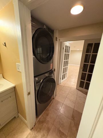 32 Warwick Street, Boston, MA 02120