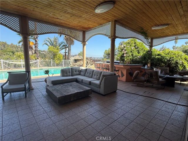 1606 Glenmont Drive, Glendale, CA 91207